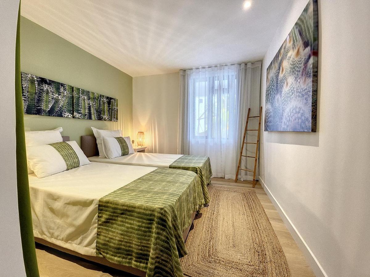 Sunkissed - Brand New Beach Apartment Located 50M From Beach Flic-en-Flacq 外观 照片